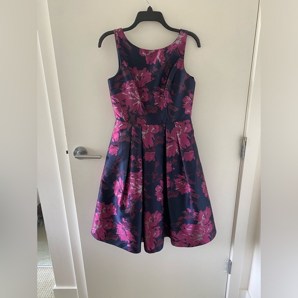 Eliza J Dress like new in mint condition - Picture 2 of 3